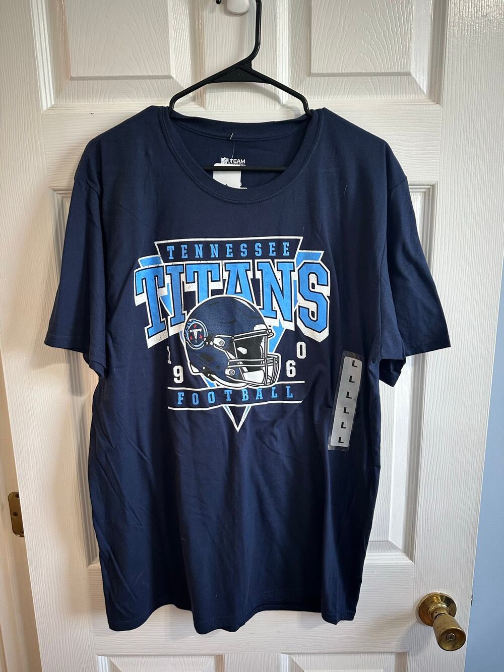 Tennessee Titans NWT NFL T-Shirt Sz L 100% Cotton Navy Blue Graphic Tee